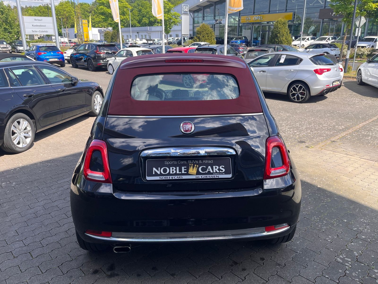 Fahrzeugabbildung Fiat 500C Lounge NAVI PDC ALU