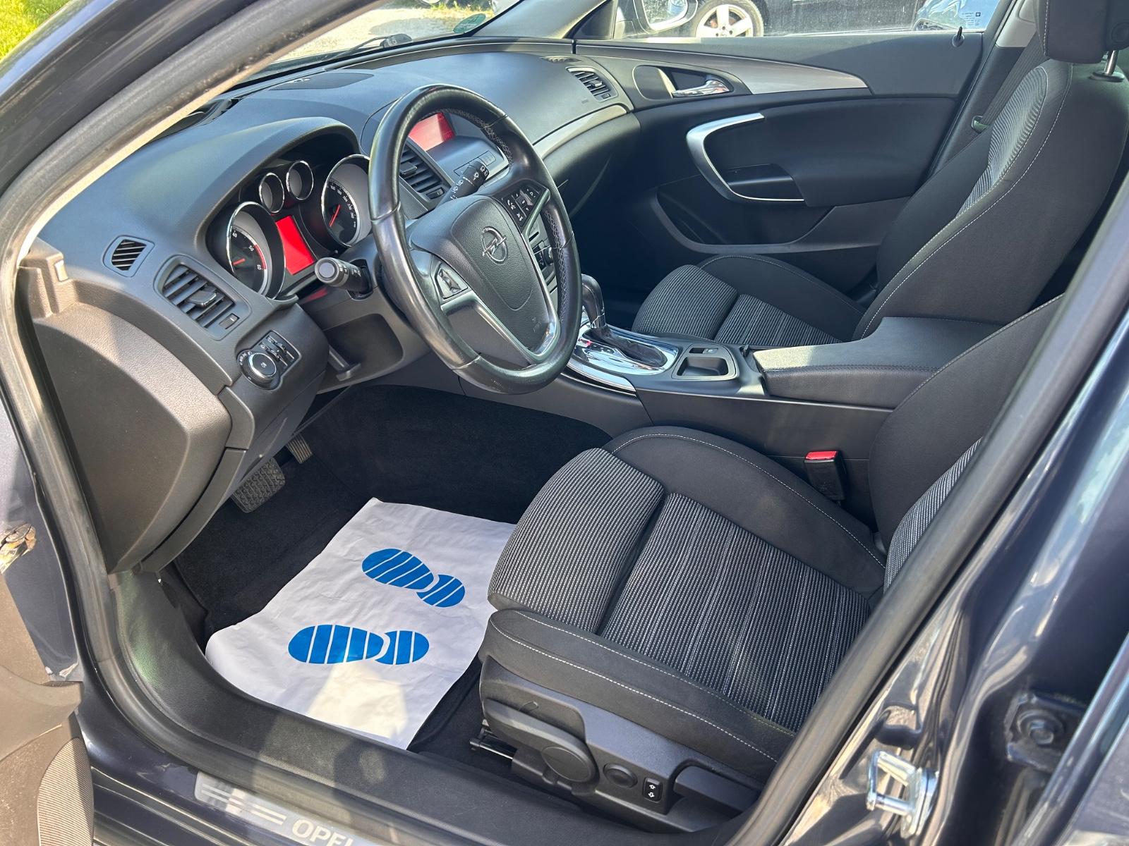 Opel Insignia ST 2.0 CDTI/Klimaaut./Sitzhzg/AHK/Tempo