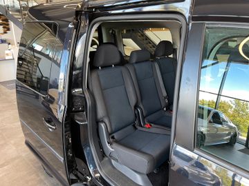 MYAUTOCENTER – Gebraucht- und Jahreswagen mit Werkstattservice in Pfaffenhofen Volkswagen Caddy PKW Maxi BMT*Klima*Radio*7Sitze*