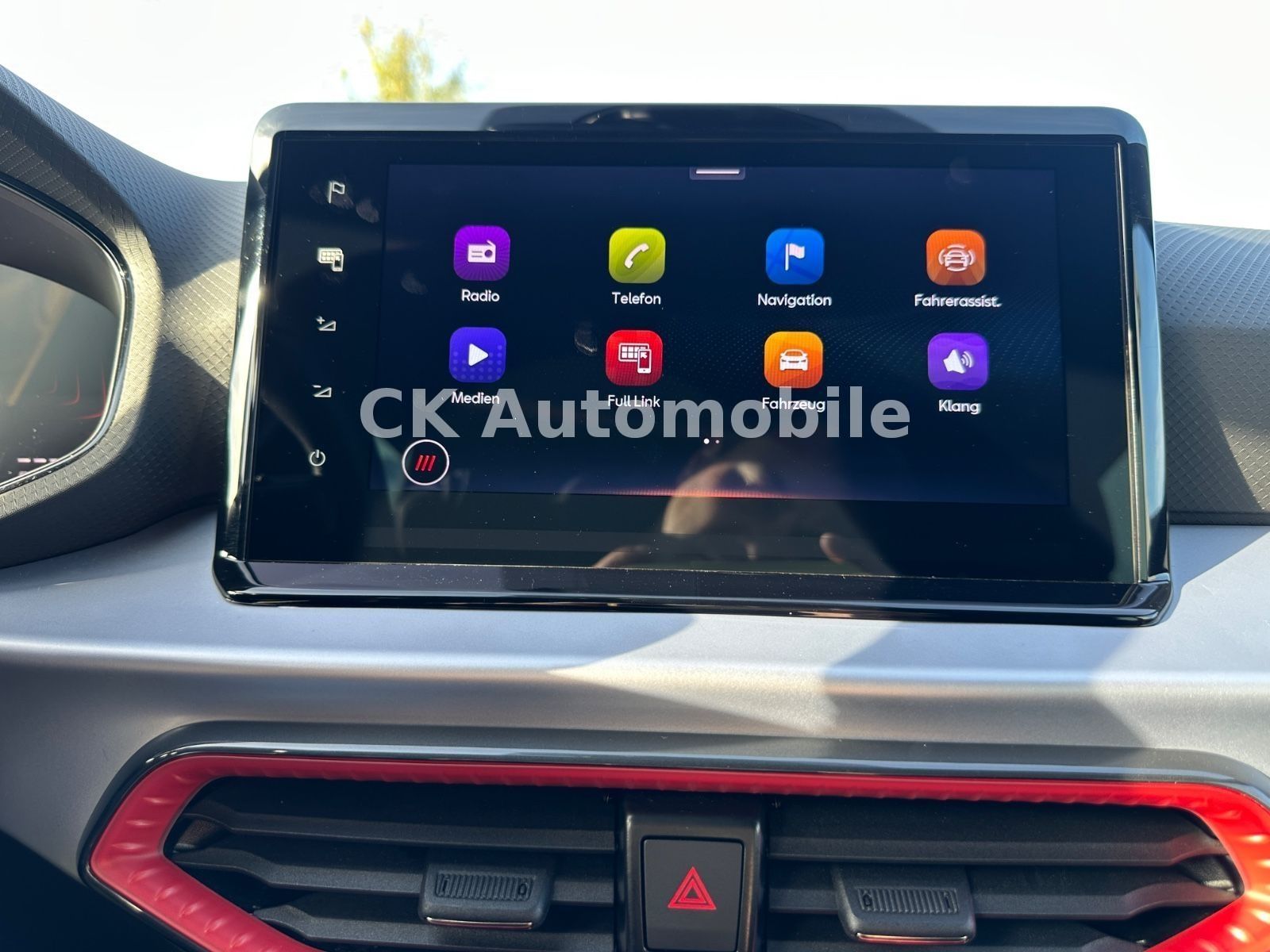 Fahrzeugabbildung SEAT Ibiza  FR 1.0 TSi DSG/Navi/Tempomat/PDC