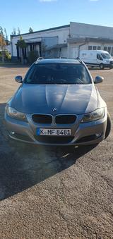 BMW 320i Touring - - BMW 320 aus 2009: Kombi