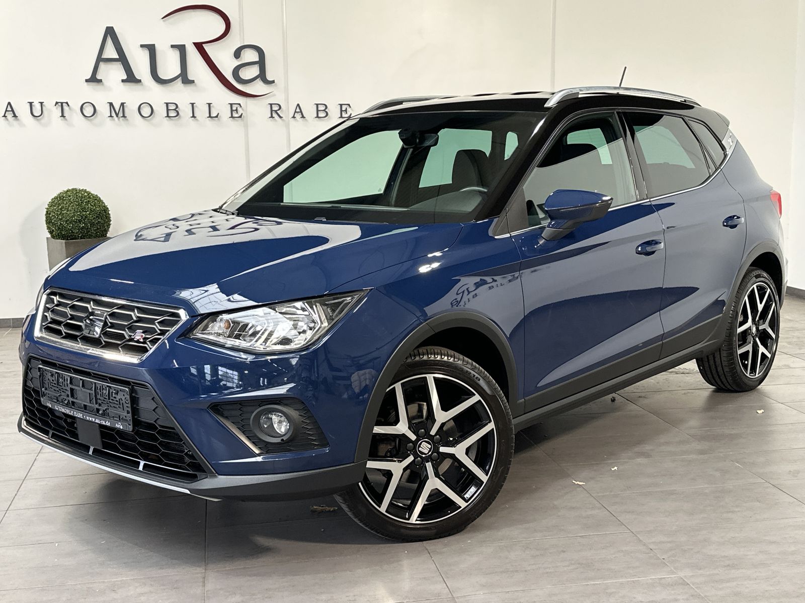 Fahrzeugabbildung SEAT Arona 1.0 TSI FR-Line DSG NAV+SHZ+APS+DAB+TEMPO+