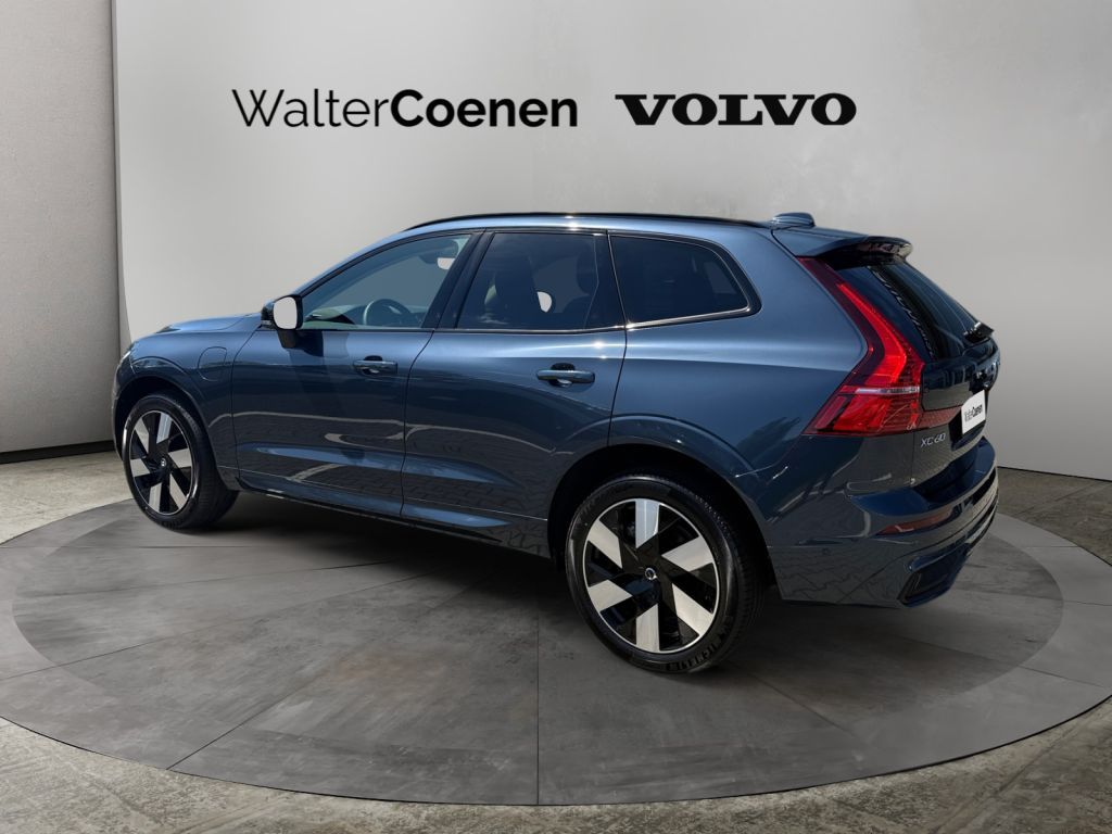 VOLVO XC60 T6 AWD Plug-in Hybrid Plus Dark 360° VOLVO XC60 T6 AWD Plug-in Hybrid Plus Dark 360°
