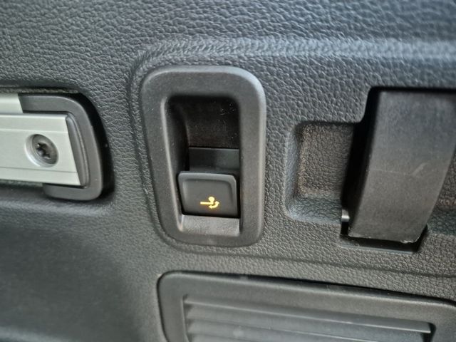 Touran 1.5 TSI Move *DSG*STANDH*AHK*NAVI*KAMERA*