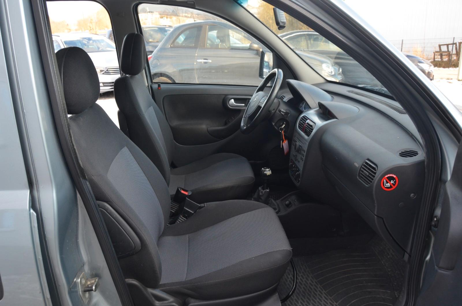 Opel Combo 2010 — photo 14
