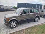 Lada NIVA LANG 4TÜR HU SERVICE KONSERV AHK LADA HÄNDL - Lada: Geländewagen