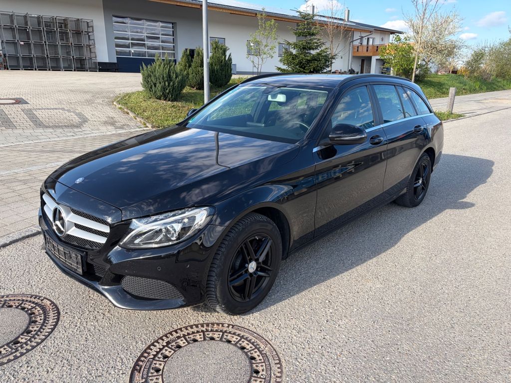 Image of Mercedes-Benz C 220