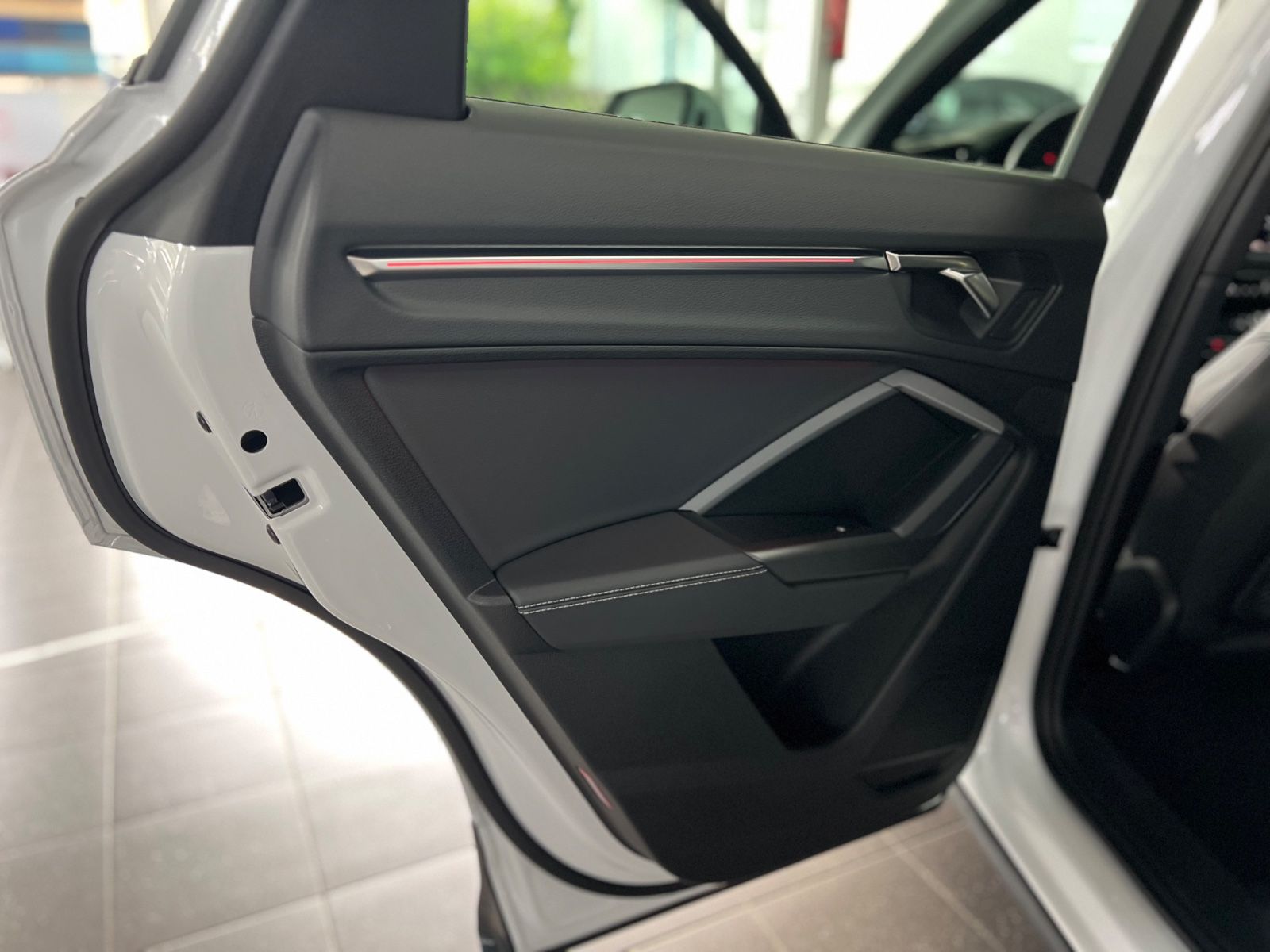Audi Q3 35 TFSI S line UNGLAUBLICH VIELE EXTRAS foto 24