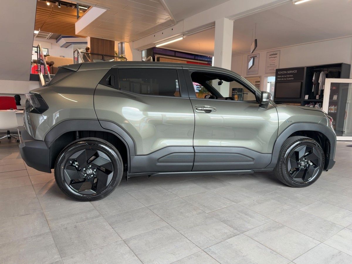 Fahrzeugabbildung Toyota Urban Cruiser 61 kWh Teamplay *0,00% Fin. 30.06*