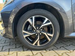 TOYOTA Yaris Hybrid 1.5 Team D *Comf.+Technik*