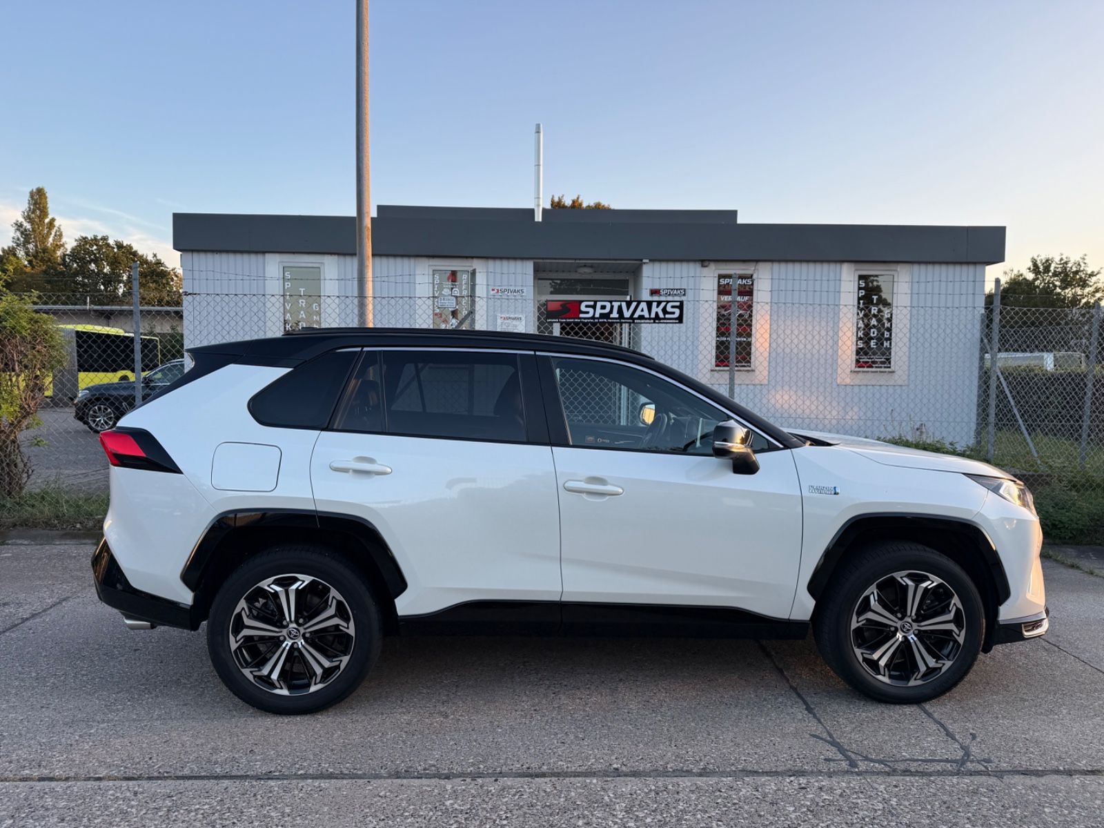 Toyota RAV4 Plug-in Hybrid 4x4 Head-Up JBL 360° Memory foto 5