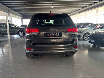 Jeep Grand Cherokee - 4