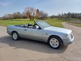 Mercedes-Benz 220 - gebrauchte Mercedes-Benz 220 aus dem Jahr 1995
