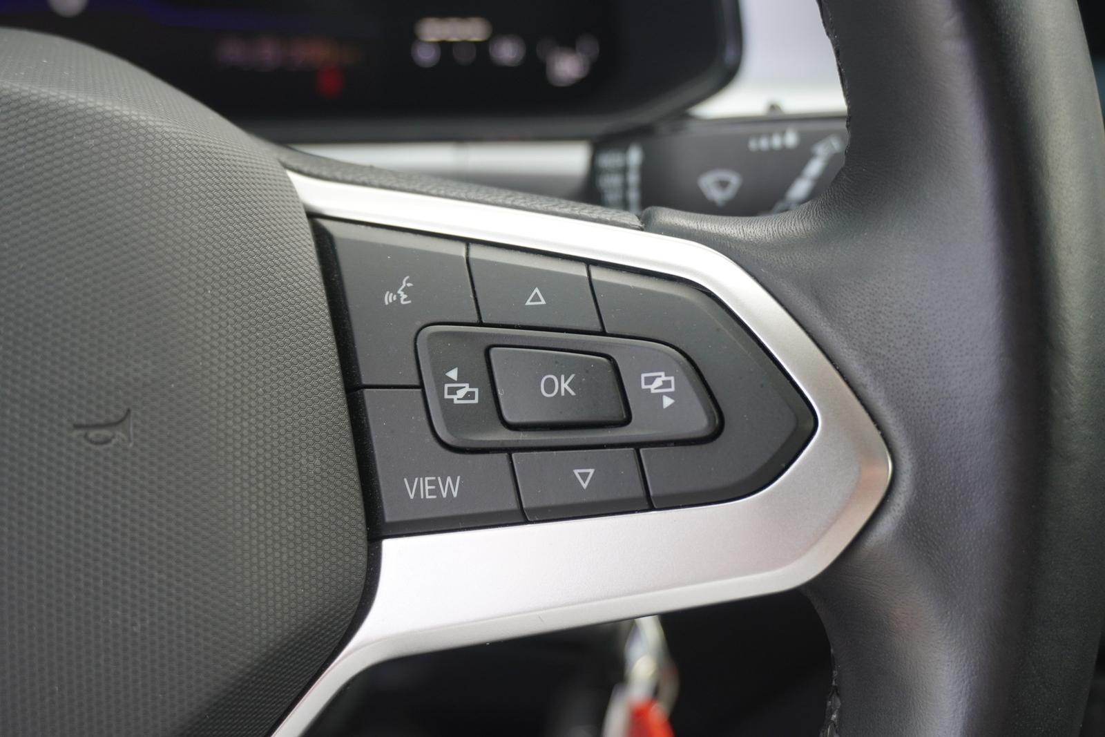 Volkswagen T-Roc 1.0 Life LED Sitzheizung DAB Klimaaut., миниатюра 29