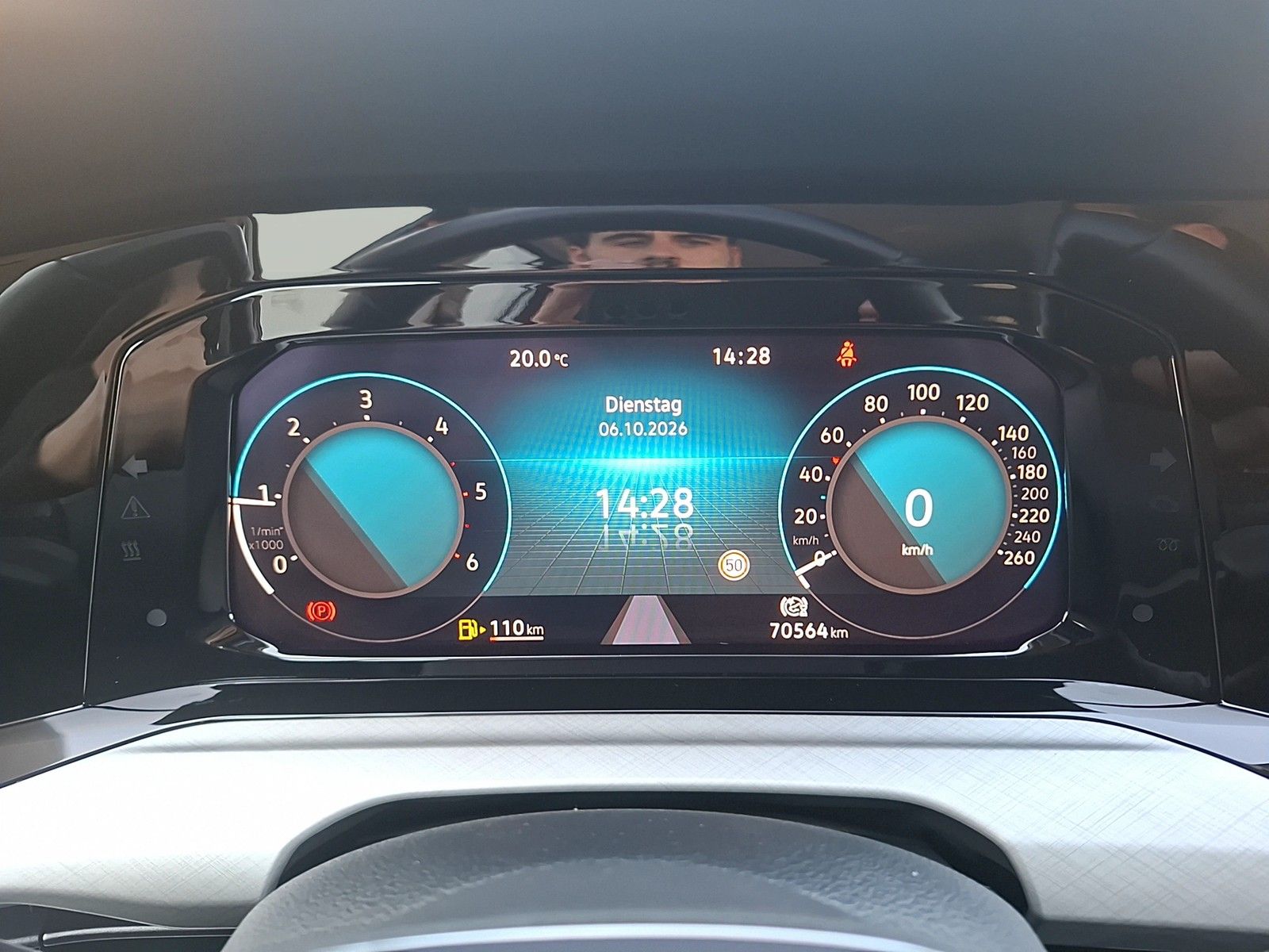 Fahrzeugabbildung Volkswagen Golf VIII Variant TDI Life LED Navi AID ACC PDC
