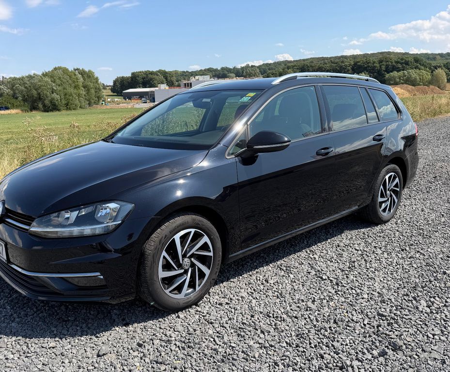 Image of Volkswagen Golf