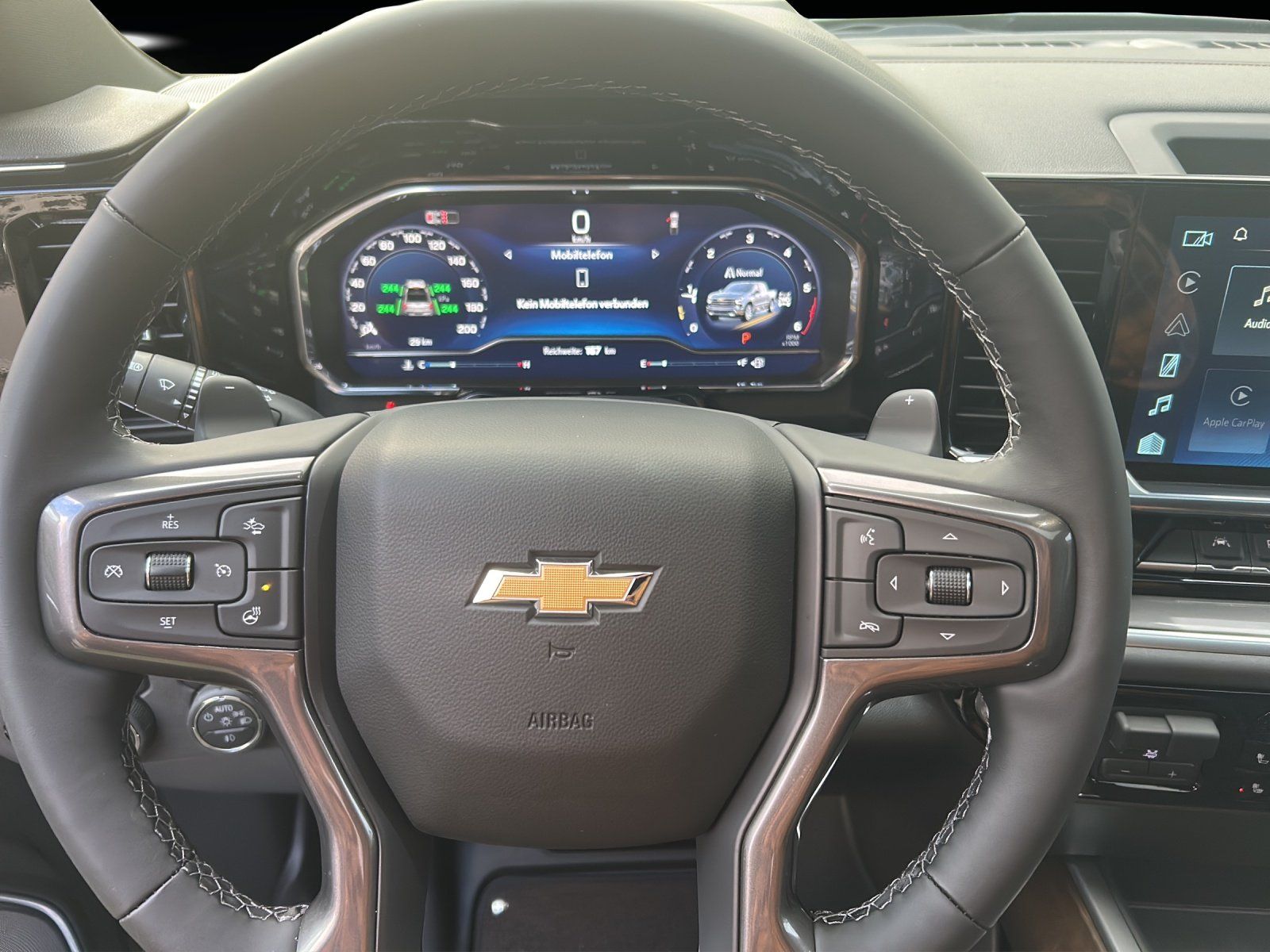 Fahrzeugabbildung Chevrolet Silverado High Country Duramax/AHK 3500 KG/SHD