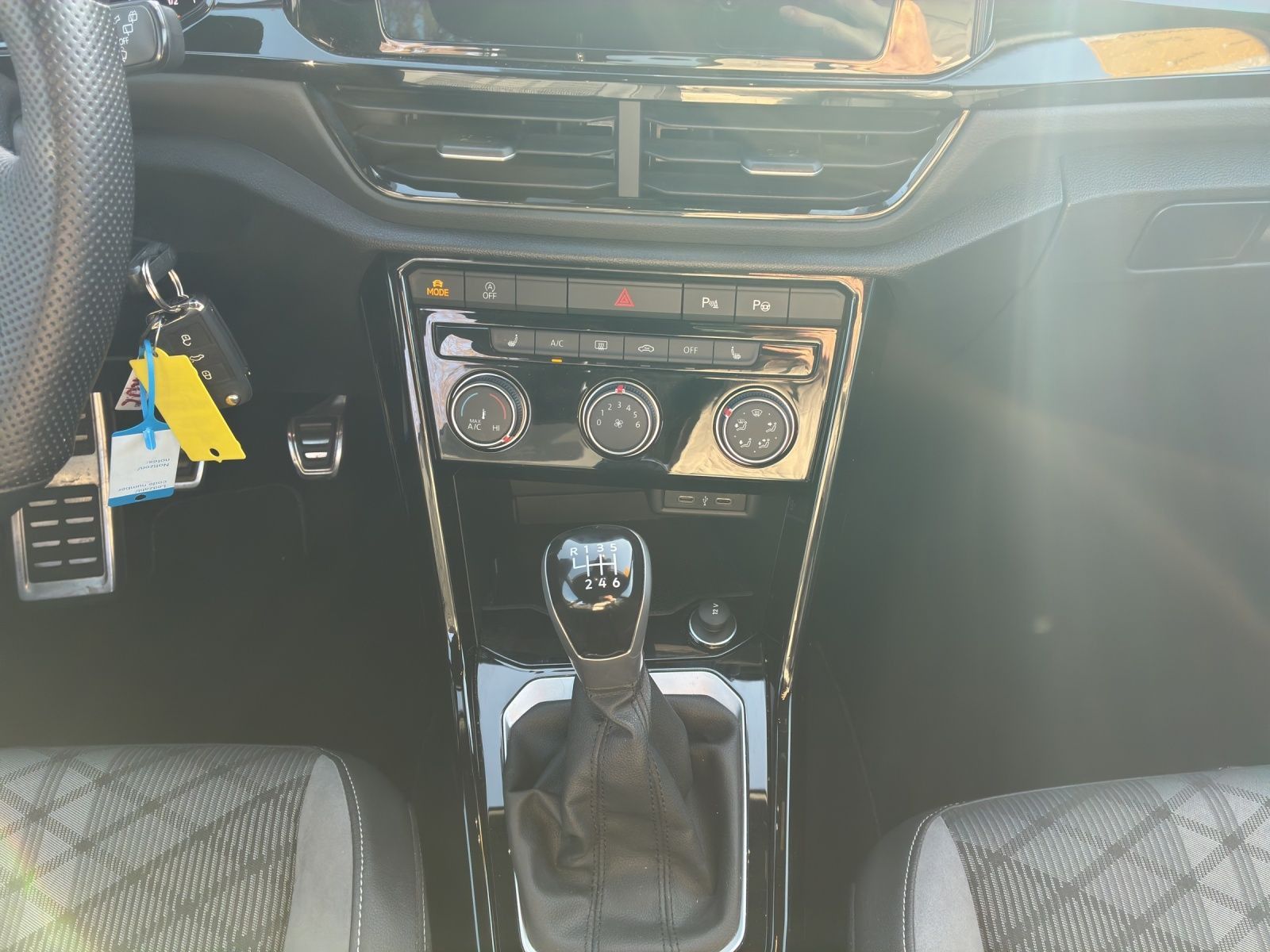Volkswagen T-Roc - Bild 6
