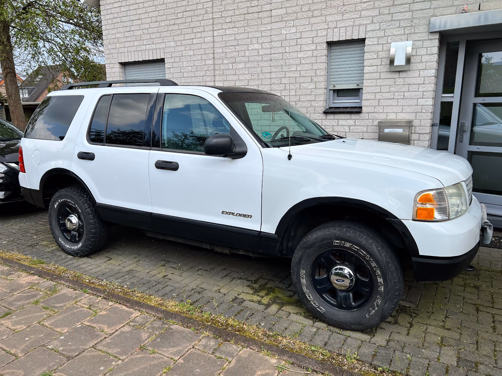 Ford Explorer 2004 — салон