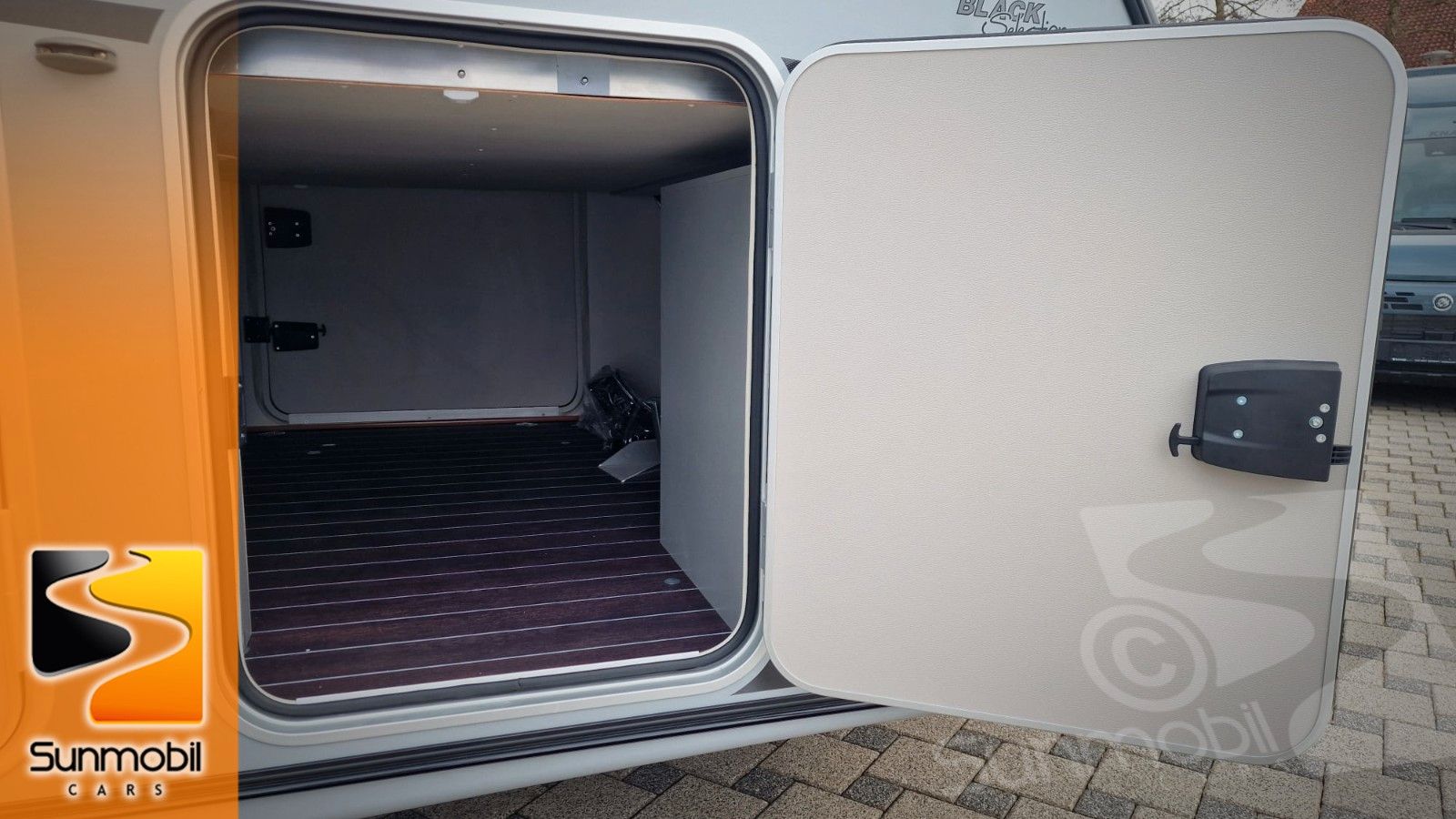 Fahrzeugabbildung Knaus Sport & Fun "Black Selection" Modell 2025