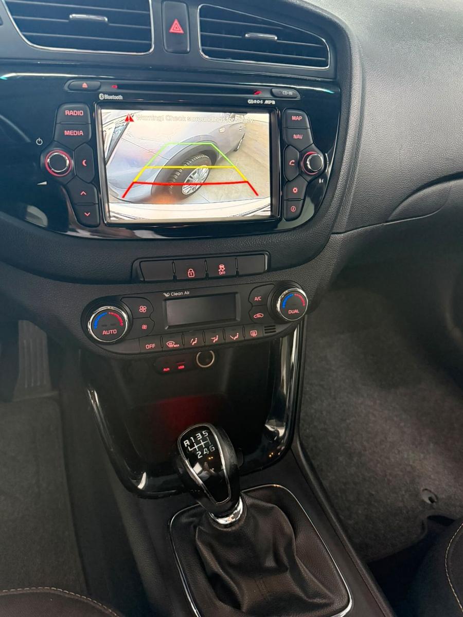 Kia cee'd 2015 — photo 7