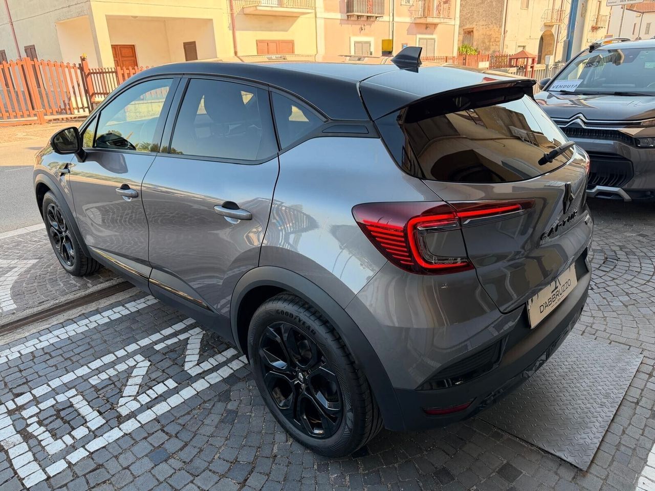 Other CAPTUR 1.6 E-Tech 145 CV Full Hybrid 2023 UNICA! imagem 2