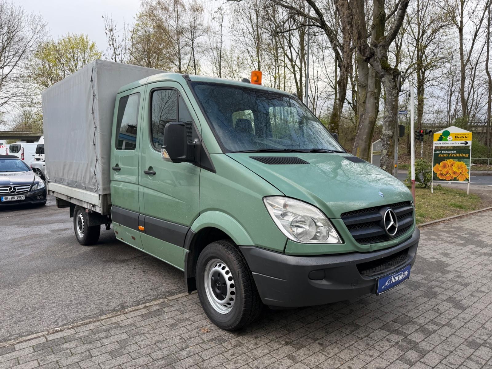 Mercedes-Benz Sprinter II Pritsche Plane DoKa 3,5t *7-SITZER*