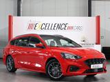Ford Focus Tunier 1.5 EB ST-LINE / 1.HAND / PANORAMA - Ford Focus: Rot
