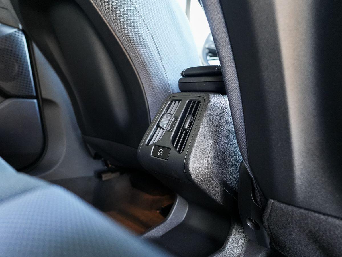 BMW Active 220d Active Tourer AHK PANO Sportsitze SoGlas, миниатюра 22
