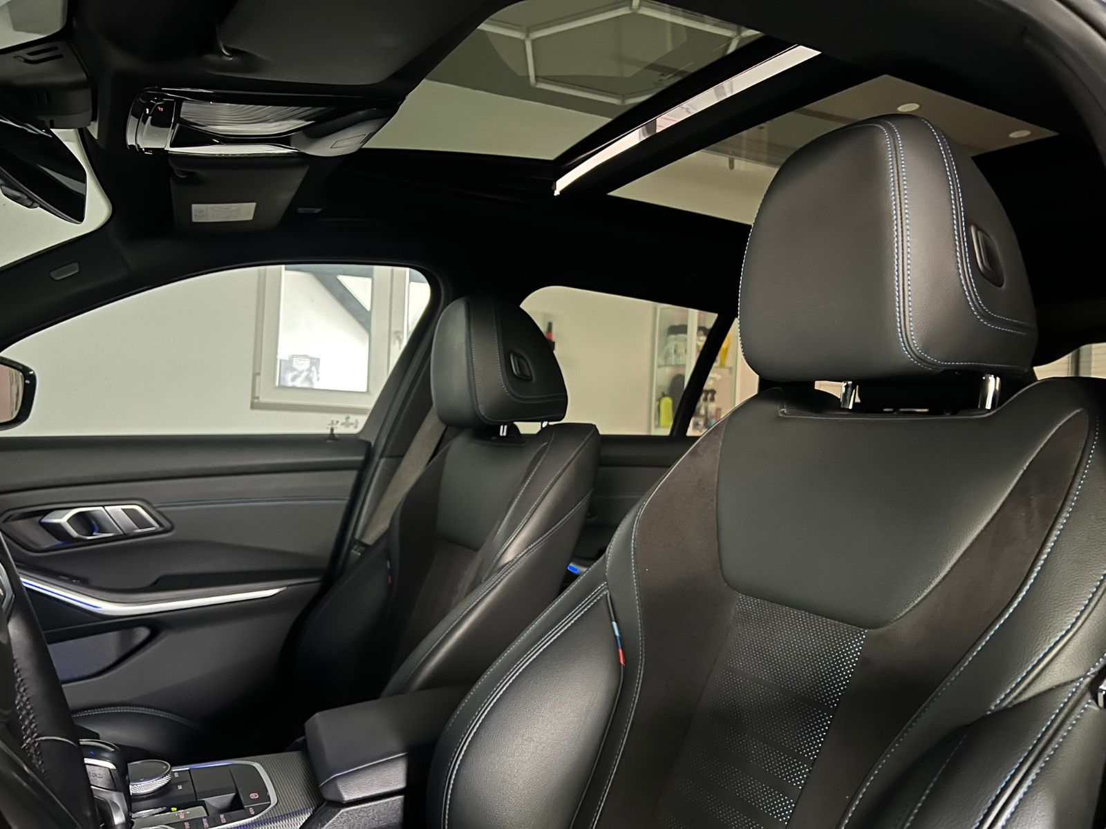 Fahrzeugabbildung BMW 320 d M SPORT/LED/DAB/PANO/ACC/19%/DE FZG