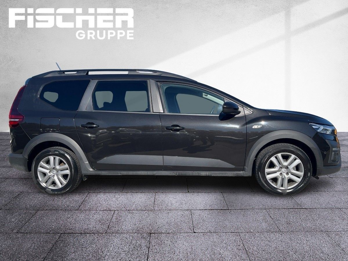 Fahrzeugabbildung Dacia Jogger Comfort TCe 100 ECO-G LPG AHK, SHZ - mit KI generiert/bearbeitet