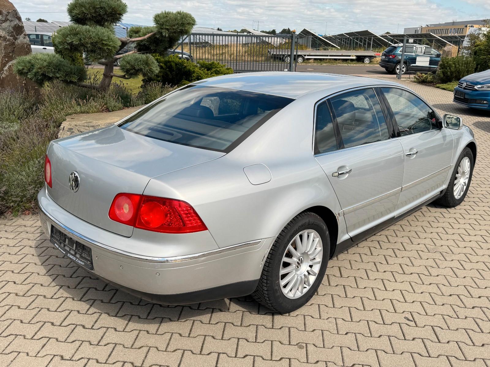 Volkswagen Phaeton 3.2 V6 SCHIEBEDACH SHZ NAVI XENON