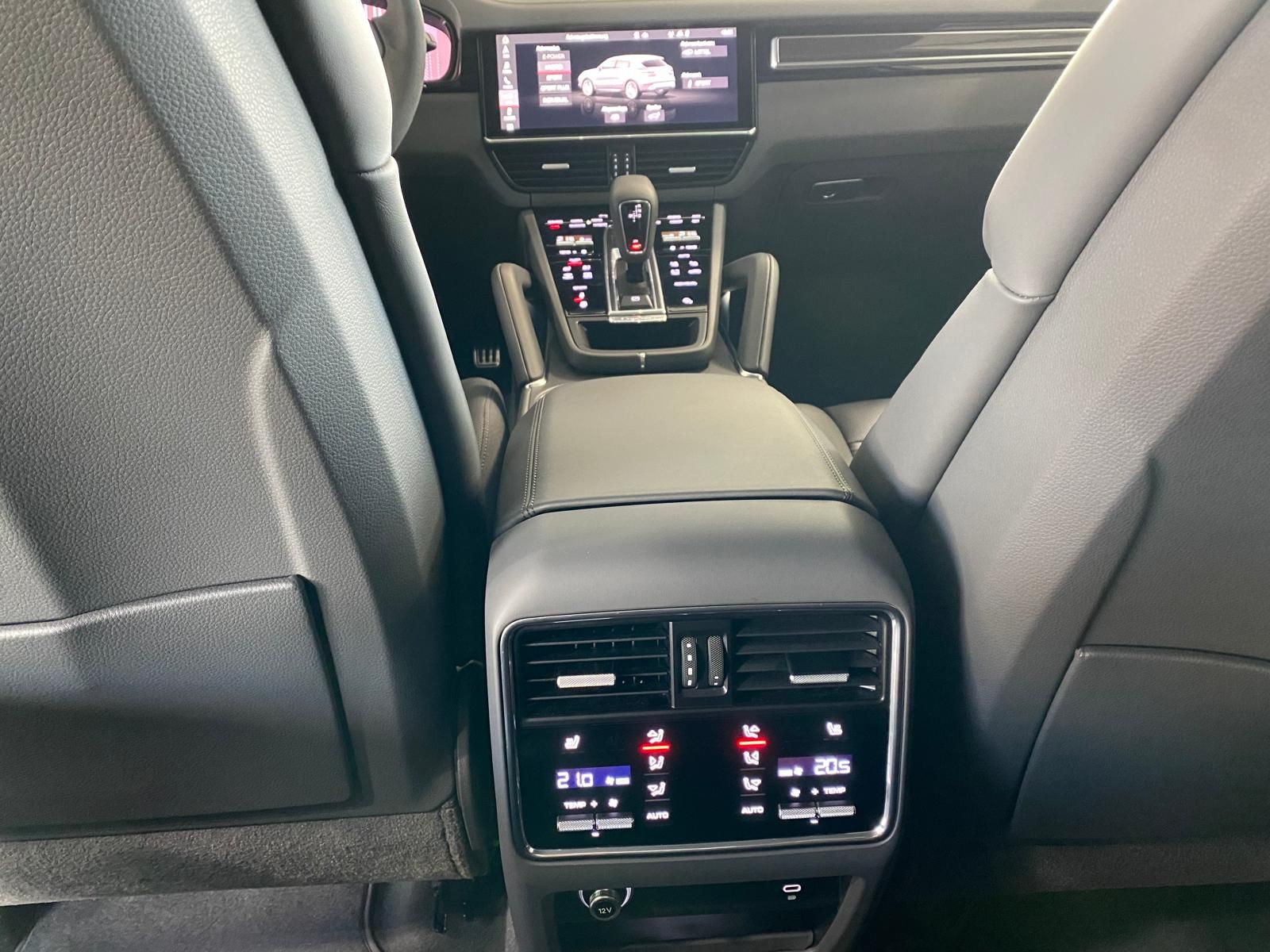 Fahrzeugabbildung Porsche Cayenne Turbo S E Hybrid/Pano/HUD/Matrix/22´/BUR