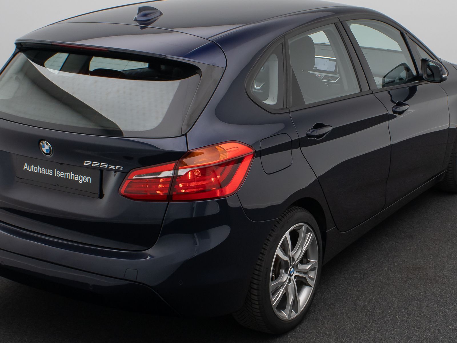 Fahrzeugabbildung BMW 225 Active Tourer iPerf ACC Kamera HUD DAB 18"