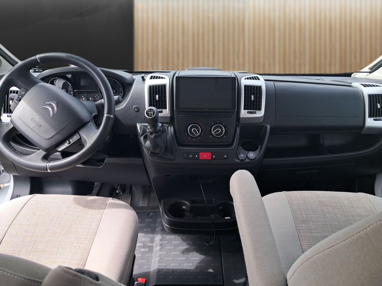 Fahrzeugabbildung Pössl 2Win Vario Citroen 165 PS Markise,RK,AHK