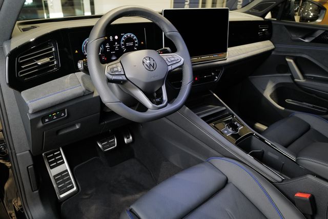 Volkswagen Tiguan 2.0TSI DSG 4Motion R-Line BlackStyle Pano