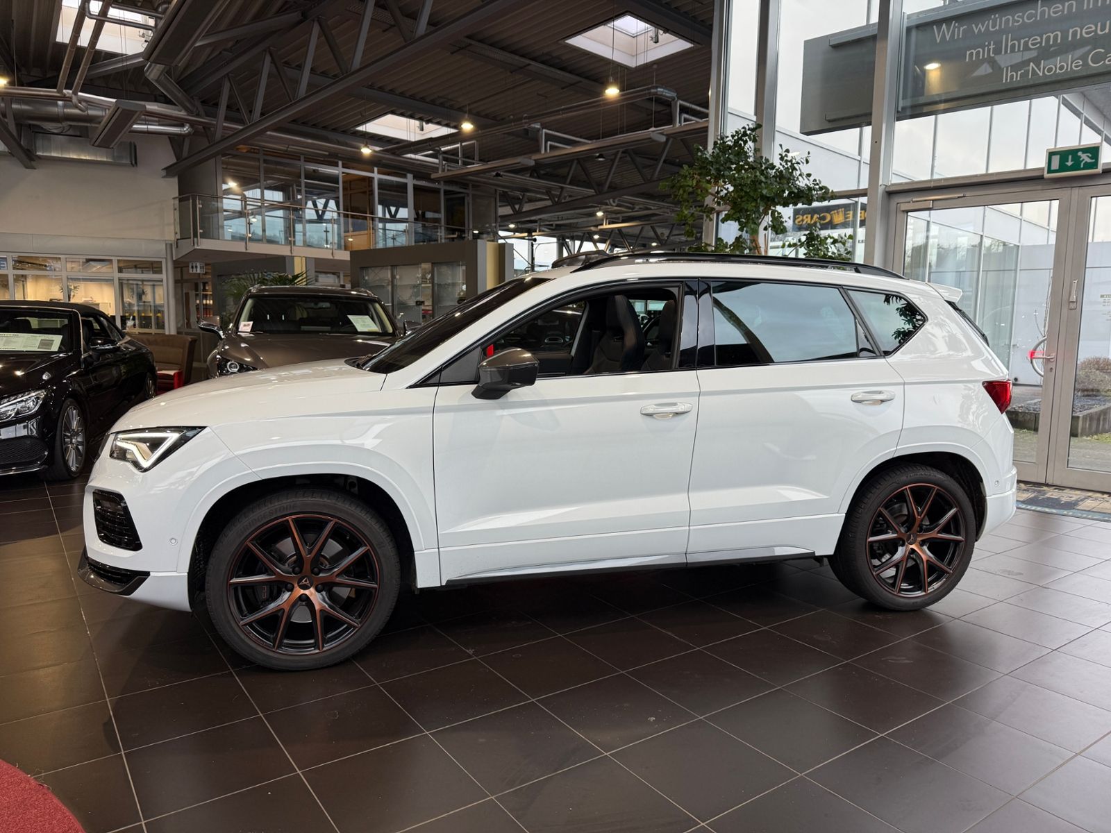 Fahrzeugabbildung CUPRA Ateca 4Drive AHK PANO ACC 360° LEDER MEMORY