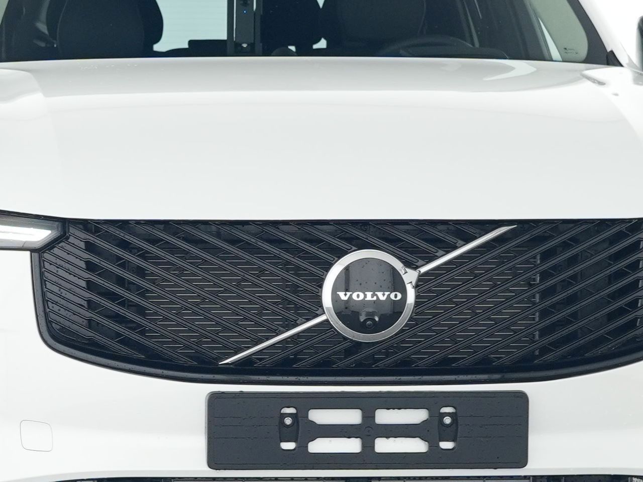 Fahrzeugabbildung Volvo XC90 T8 AWD Ultra Dark*STDHZG*360**LUFT*B&W*22"