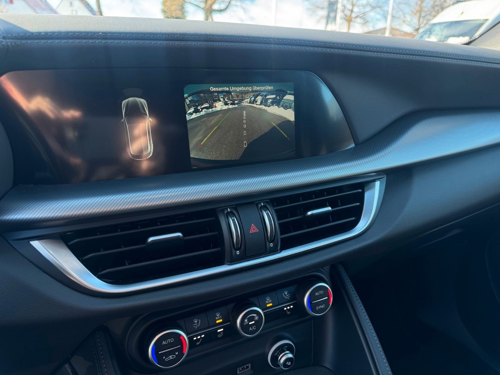 Fahrzeugabbildung Alfa Romeo Stelvio VELOCE 280 PS Glasdach Memory Navi