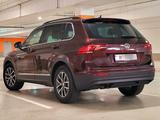 Volkswagen Tiguan TSI DSG 4x4   Erstbesitz Top Gepflegt - Volkswagen Tiguan: Rot
