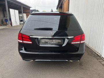 Mercedes E 220 - 5
