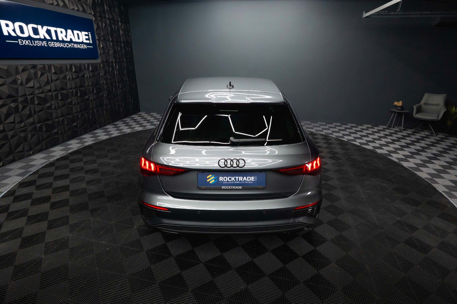 Fahrzeugabbildung Audi A3 Sportback 45 TFSIe S line Plus Night*ACC*B&O*