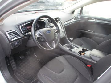 Ford Mondeo Turnier Titanium PDC + AHK ab + Sitzh.