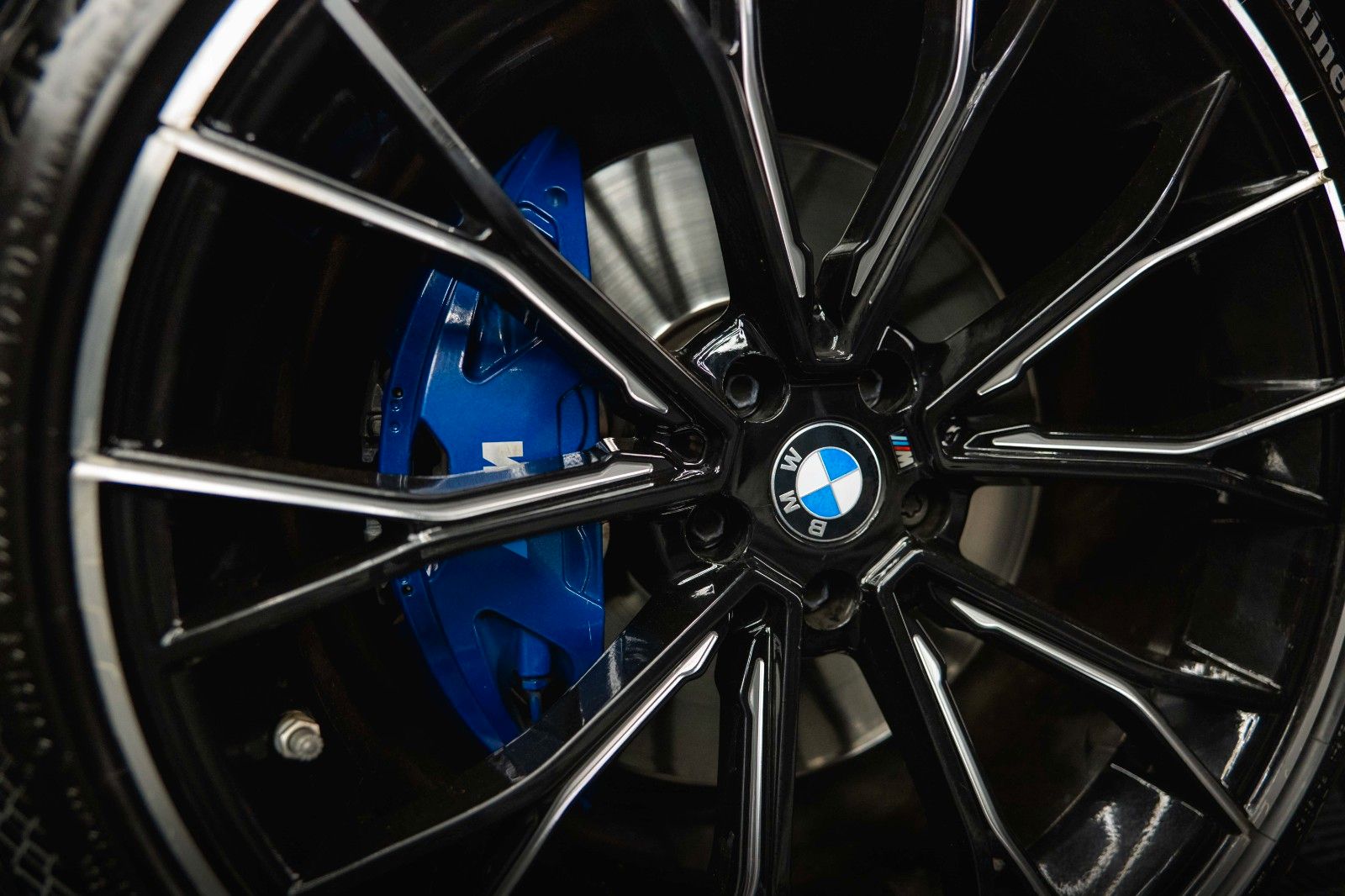 Fahrzeugabbildung BMW 540i xDrive M-Sport Performance Shadow *ACC*LED*