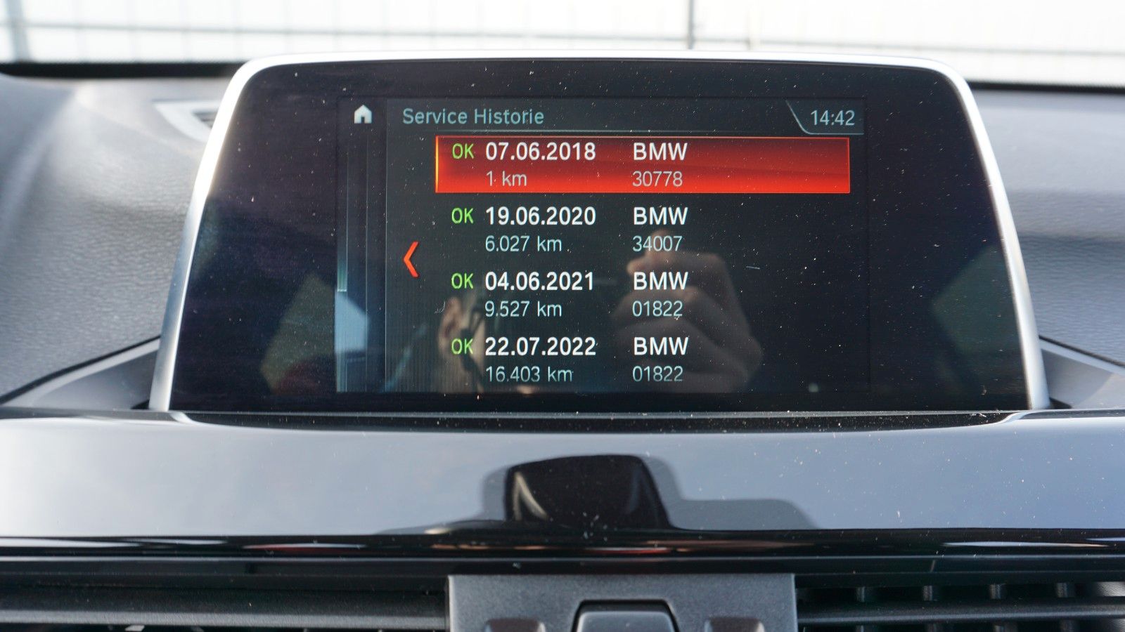 Fahrzeugabbildung BMW X1 sDrive 18i Sport Line, Kamera, PDC, Panorama