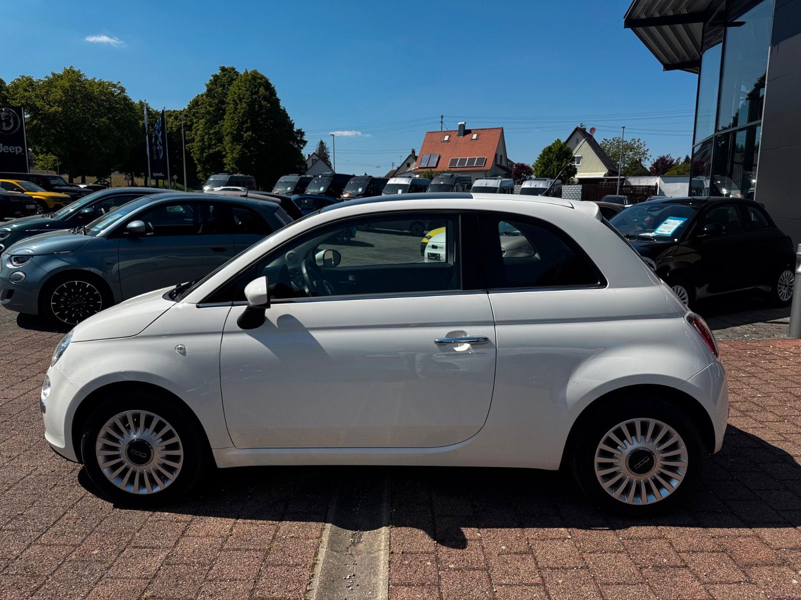 Fahrzeugabbildung Fiat 500 Lounge