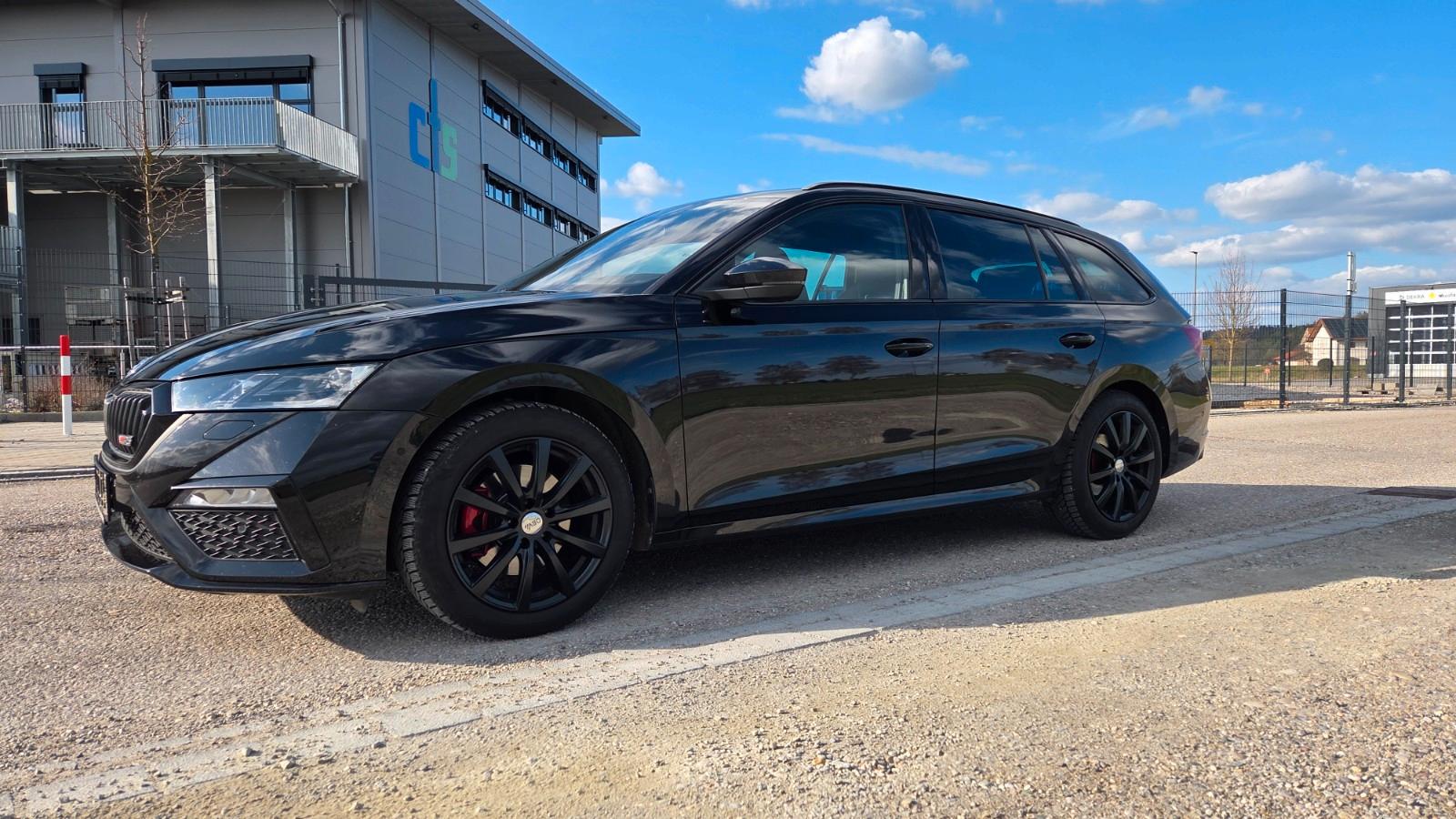 Skoda Octavia Combi RS Plus 4x4 1. Hand