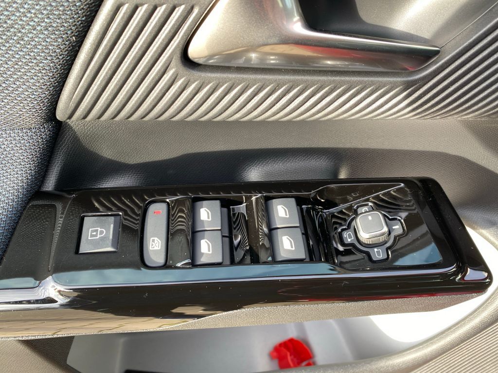 Fahrzeugabbildung Citroën C5 Aircross Hybrid 145 Automatik PLUS *Winter-Pa