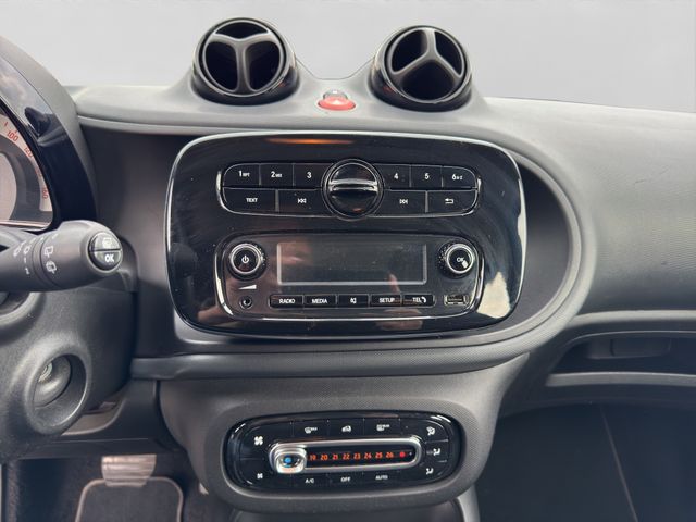 Fahrzeugabbildung Smart forfour electric drive / EQ Allwetter+Schnelllad
