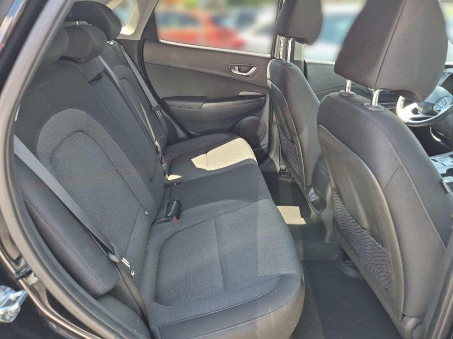 Fahrzeugabbildung Hyundai KONA Trend Elektro 2WD El. Panodach LED ACC Appl